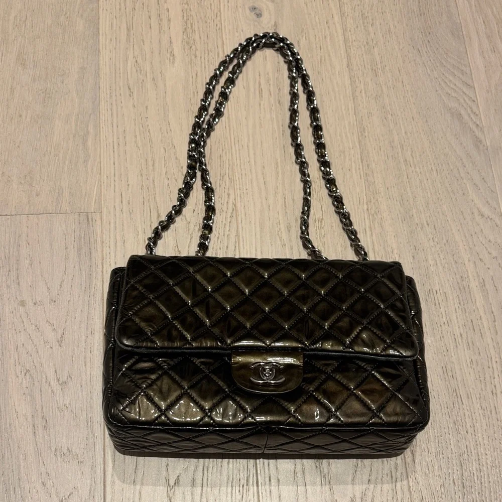 AUTHENTIC Chanel Classic Flap Bag – Dark Greem Patent Leather